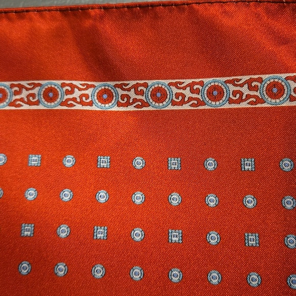 Red Patterned Pocket Square - Picture 2 of 4